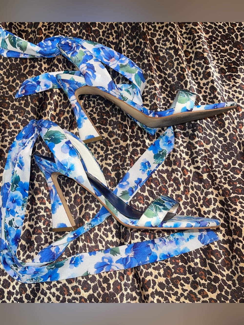 Nine West Floral Blue Water Color Satin Heels
